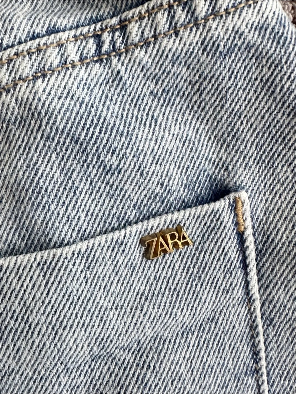 Zara Light Blue Accordion stretch Waist Denim Shorts with Frayed Hem 6
